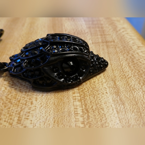 Kurt Geiger NWT Black Rhinestone Raven Head Keychain/Bag Charm - Picture 8 of 9